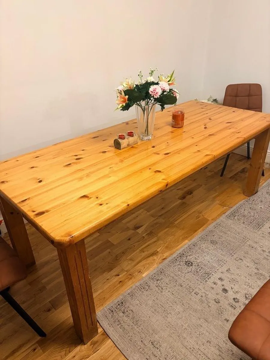 Dining table - Image 2