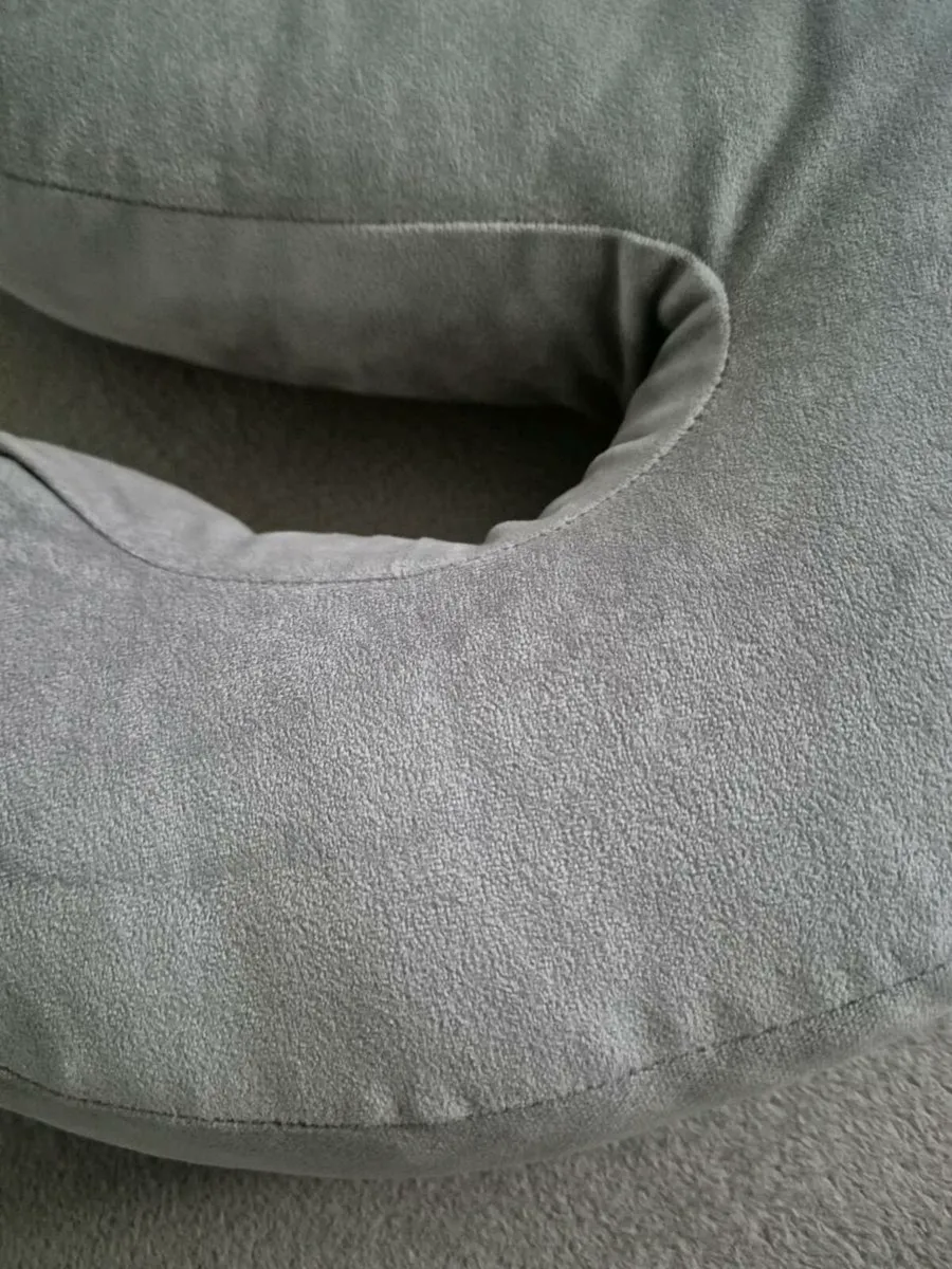 Next, letter S cushion - Image 2