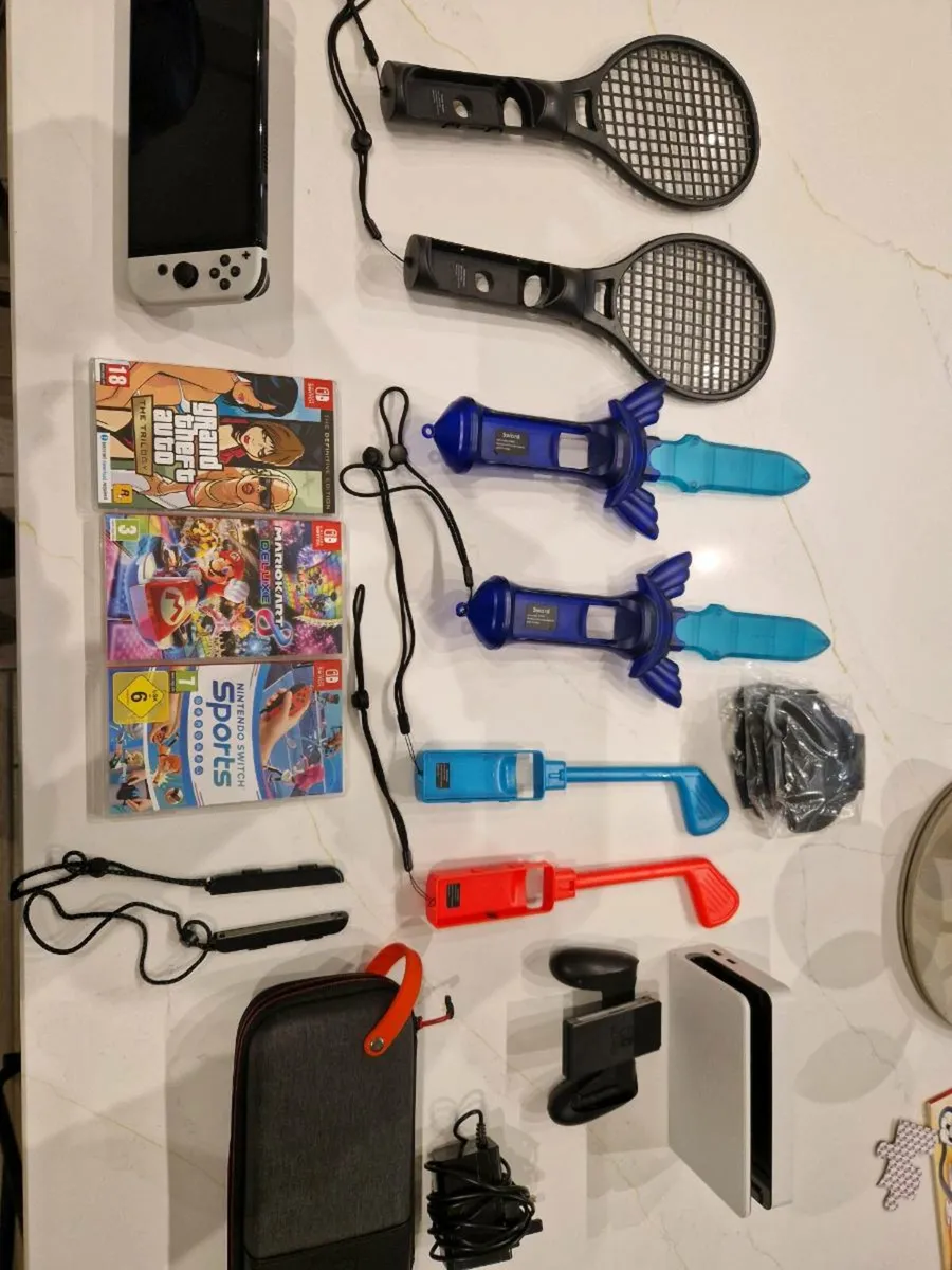 Nintendo Switch OLED White - Image 1