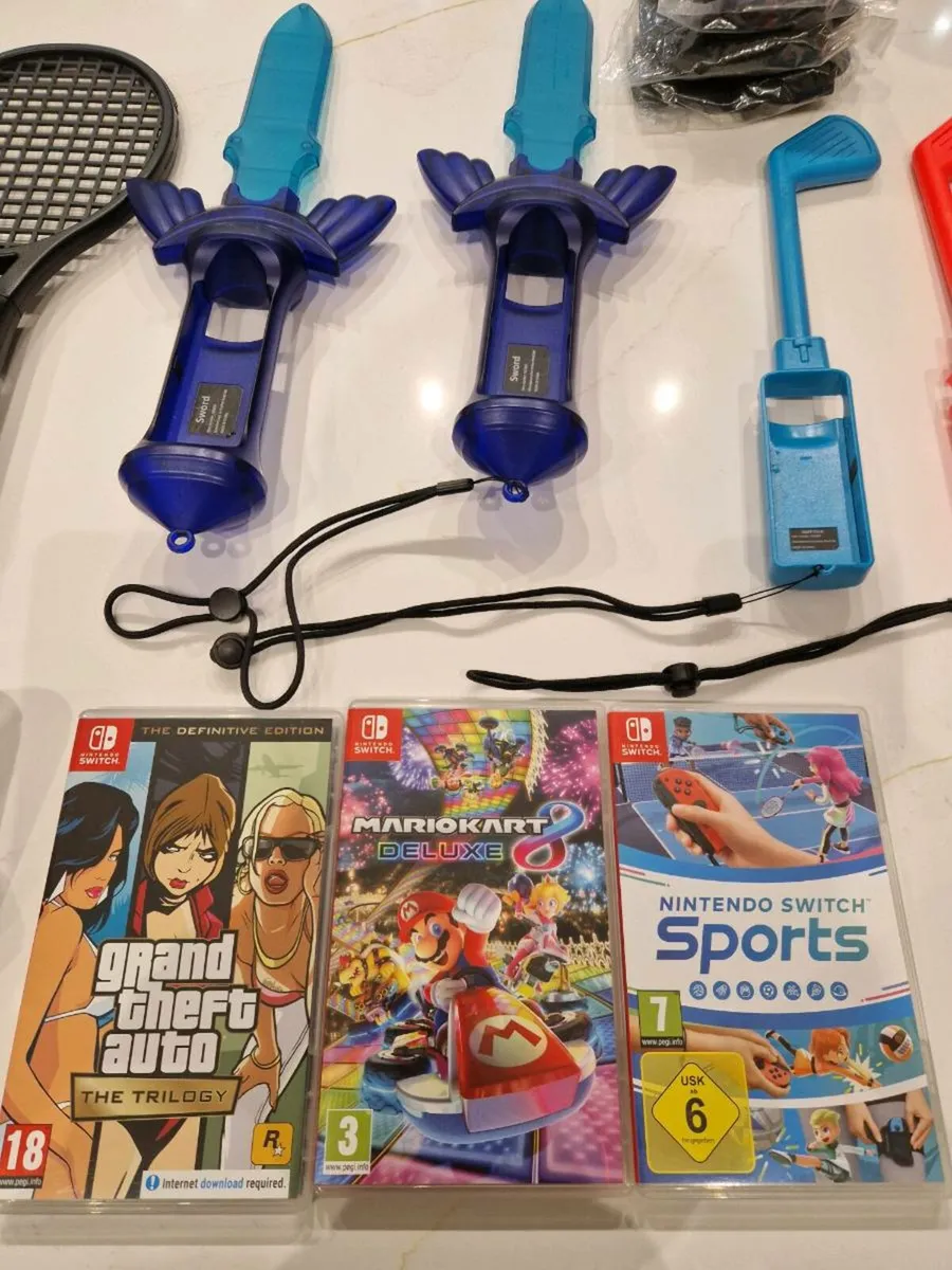 Nintendo Switch OLED White - Image 2