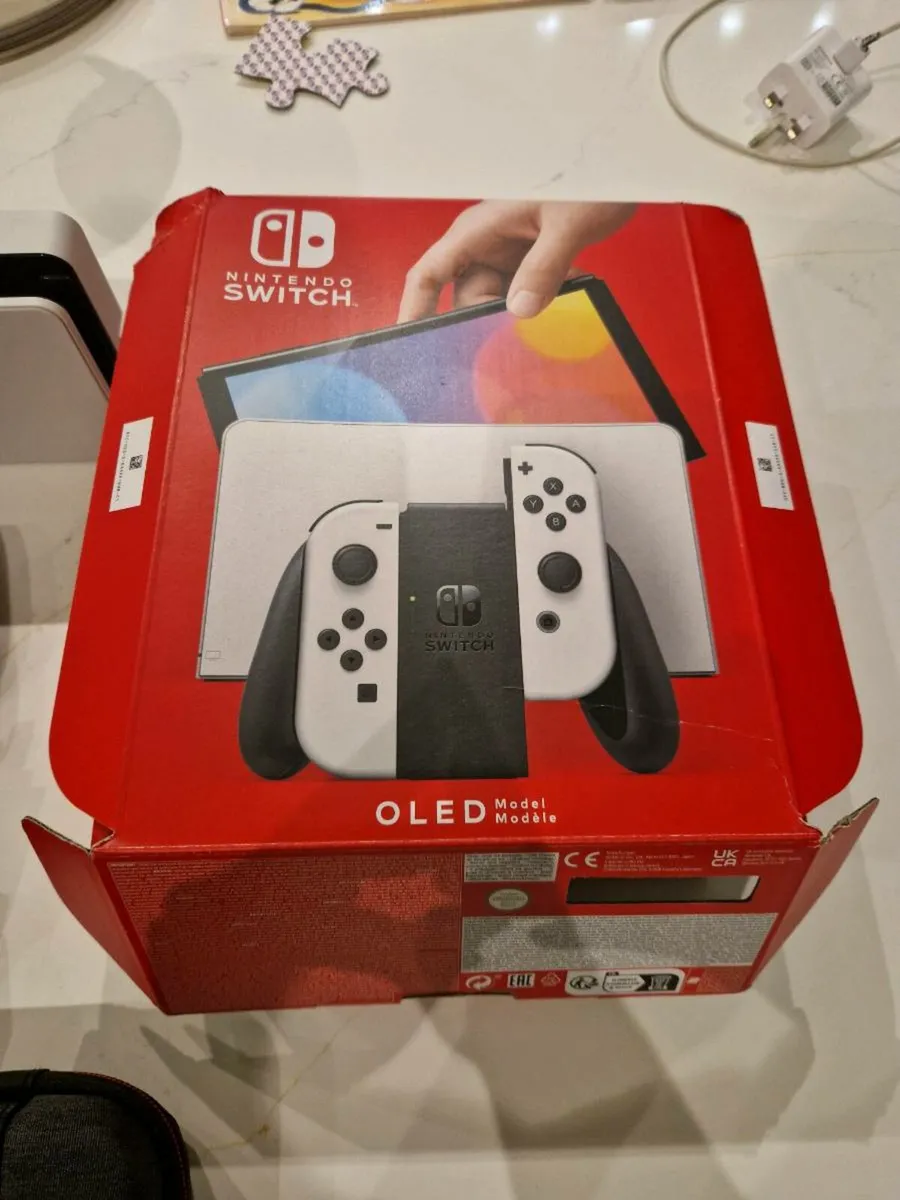 Nintendo Switch OLED White - Image 3