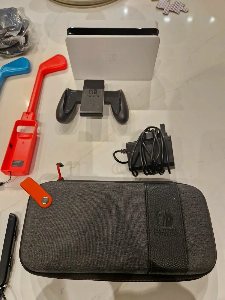 Nintendo Switch OLED White - Image 4