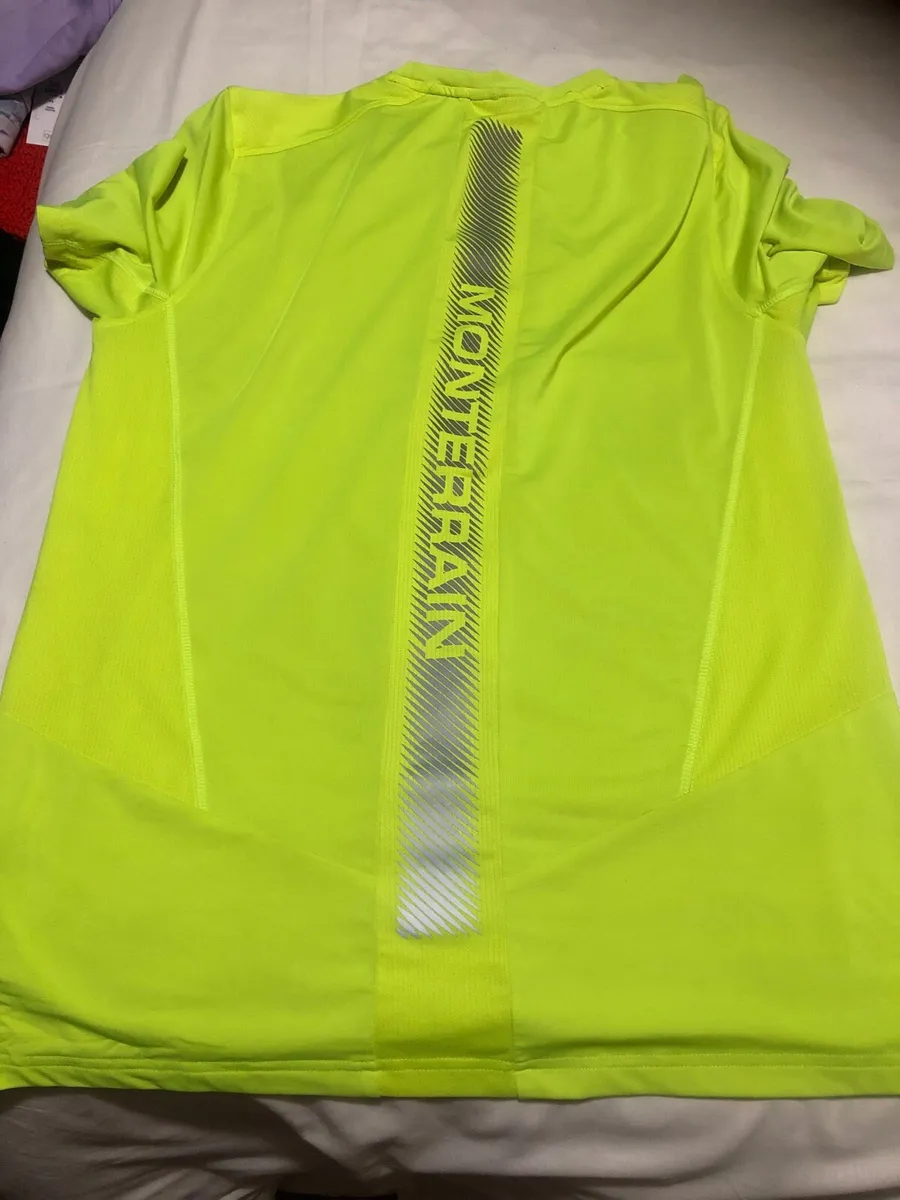 Mens Monterrain teeshirt size M €15 - Image 4