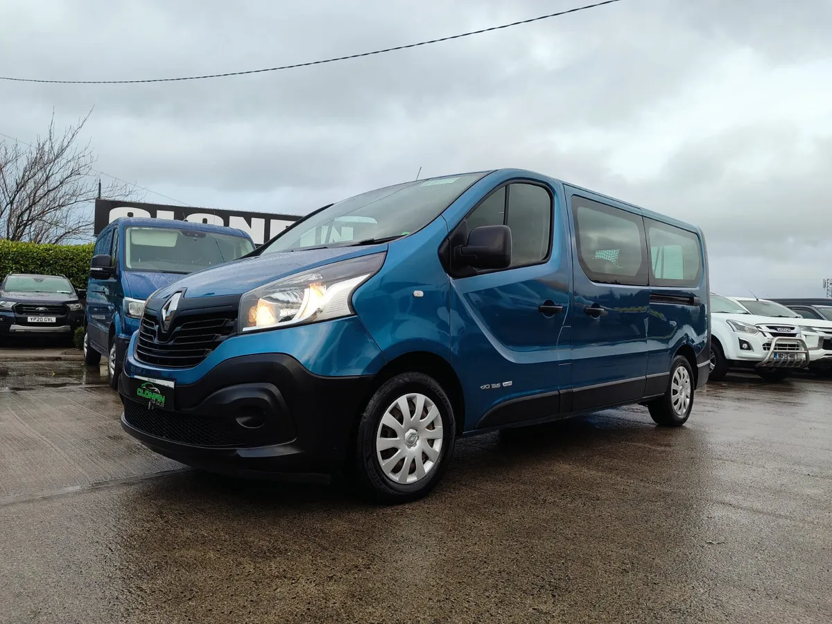 Renault Trafic 2015 - Image 2
