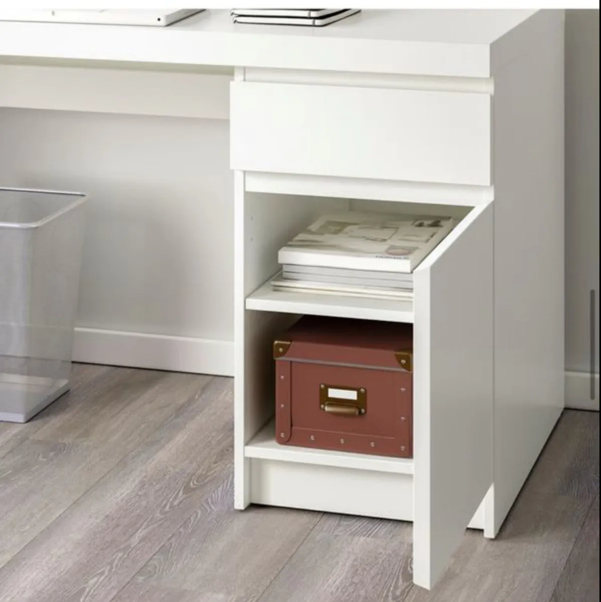 IKEA MALM desk - Image 4