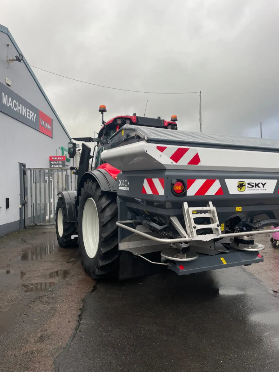 Sky X40 econov Fertiliser spreader - Image 3