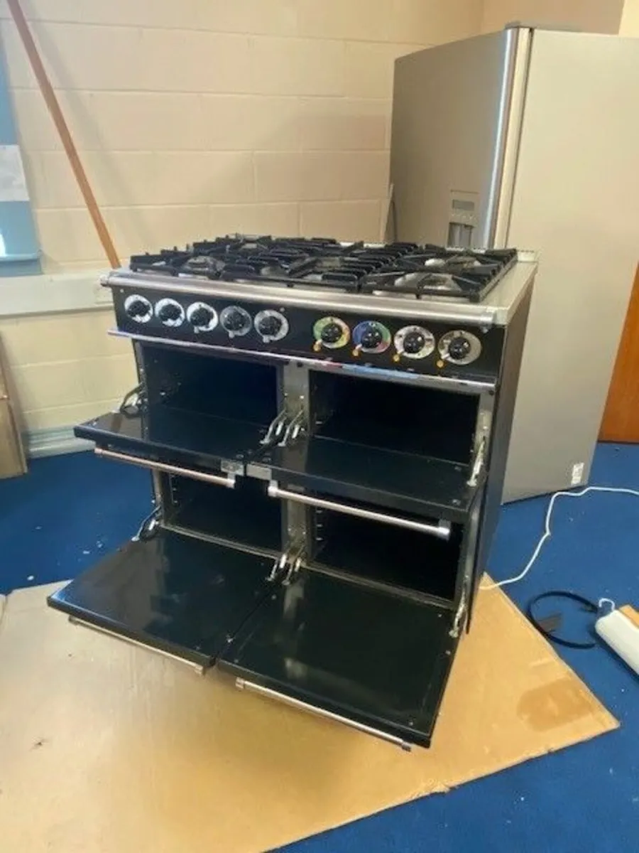 FALCON Range Cooker - Image 1