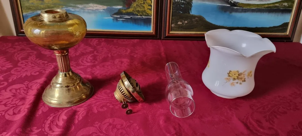 21"Tall Brass & Amber Glass Double Burner Oil Lamp - Image 3