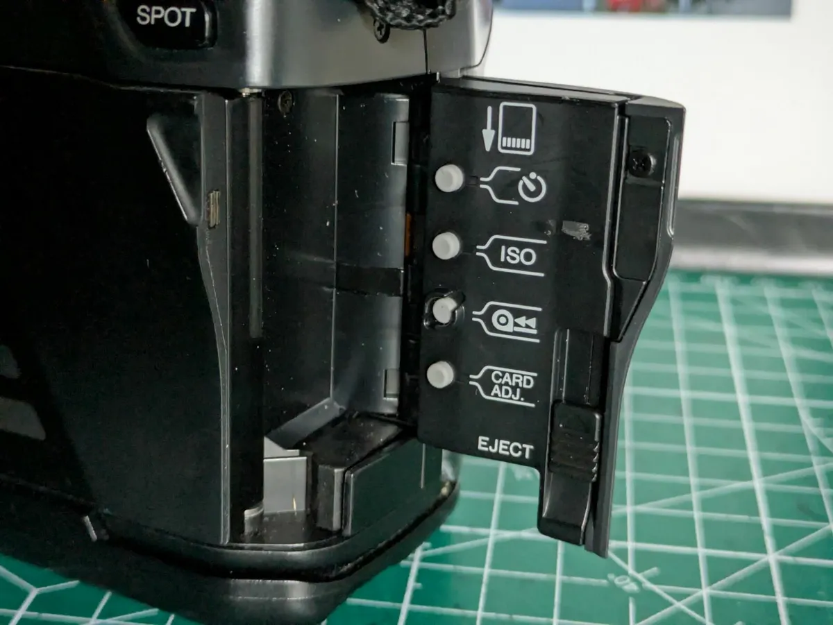 🎞️ Minolta Dynax 7000i - Image 4