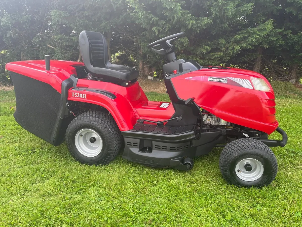 Mountfield 15hp hydrostatic ride on lawnmower - Image 4