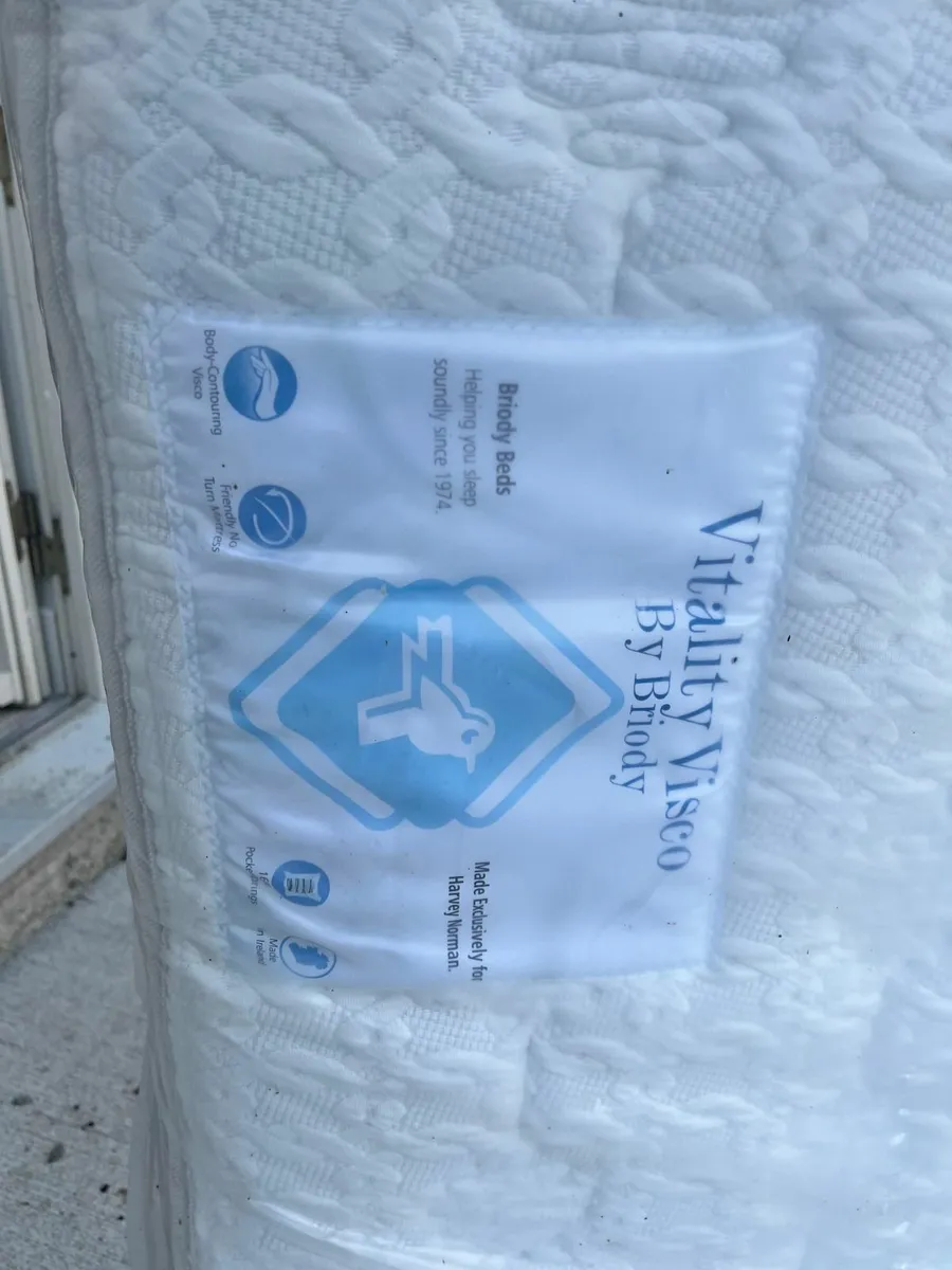 King size mattress - Image 2