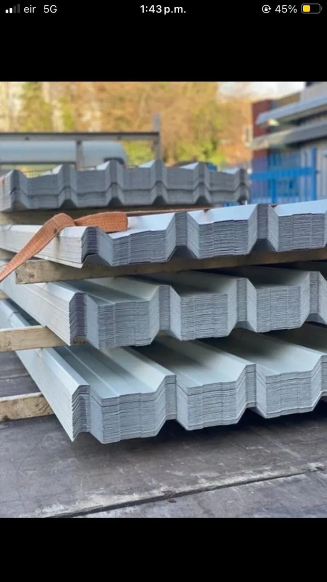 Corrugated & boxprofile sale €2.80 per foot - Image 1