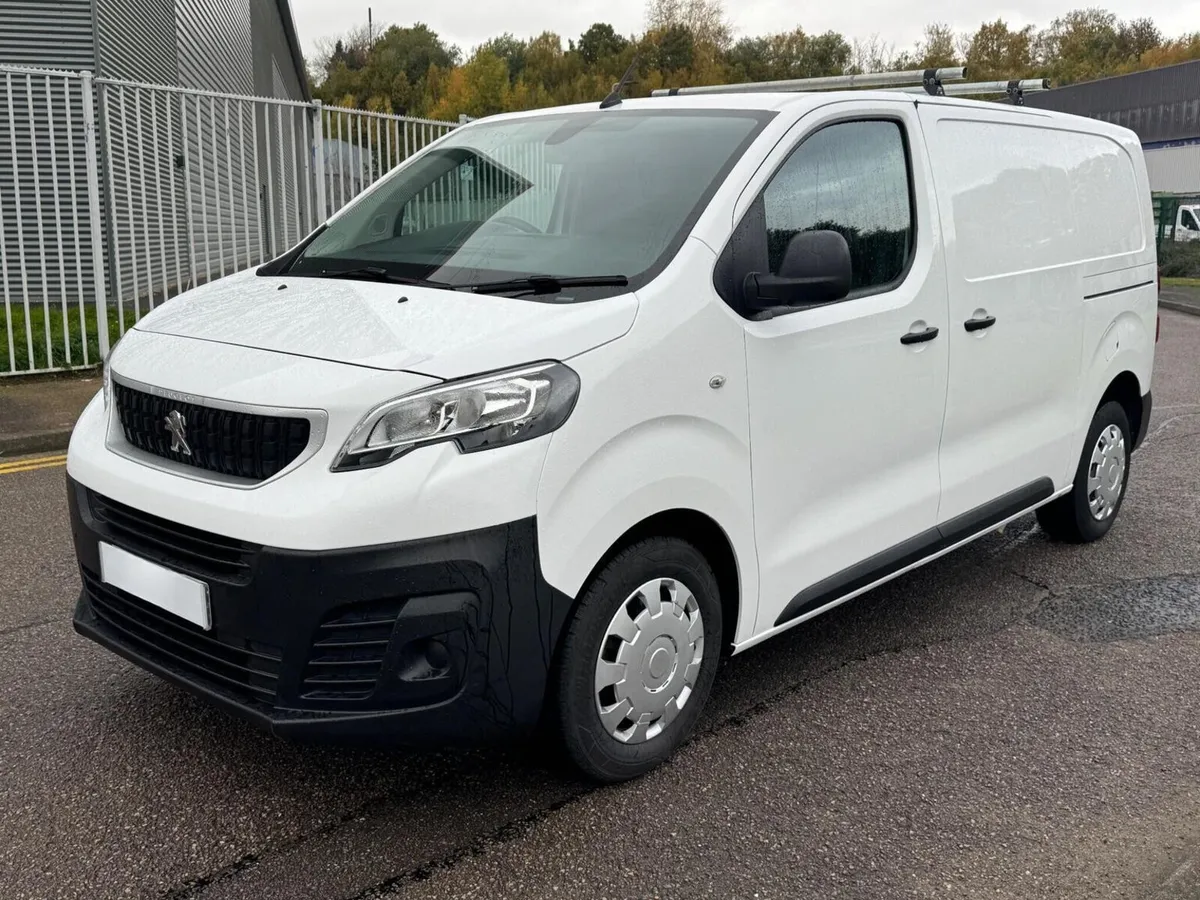 2018 Peugeot Expert Panel Van - Image 3