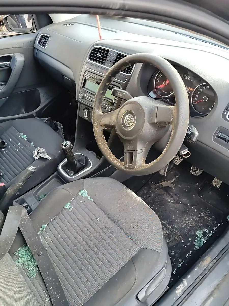 Breaking VW polo 2012 1.2 petrol - Image 4