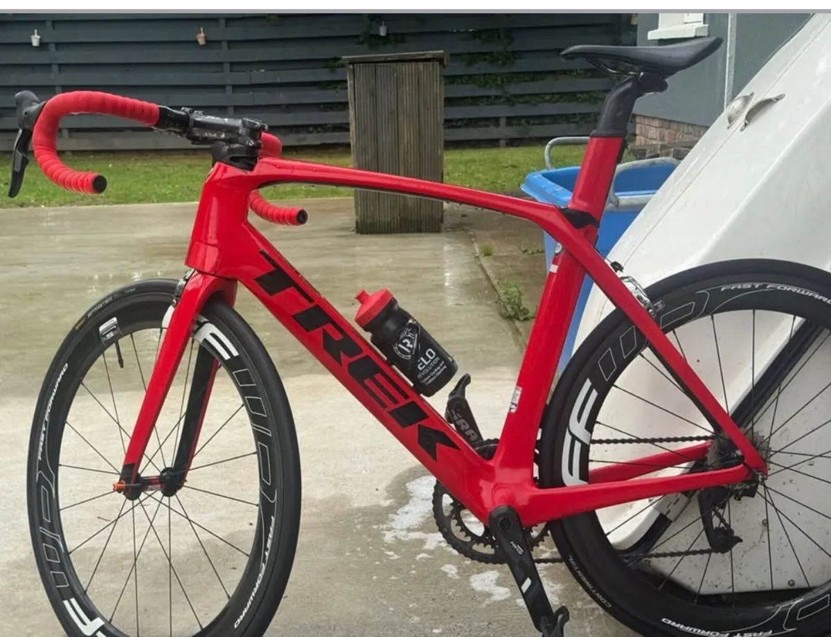 Trek racing bike - Image 2