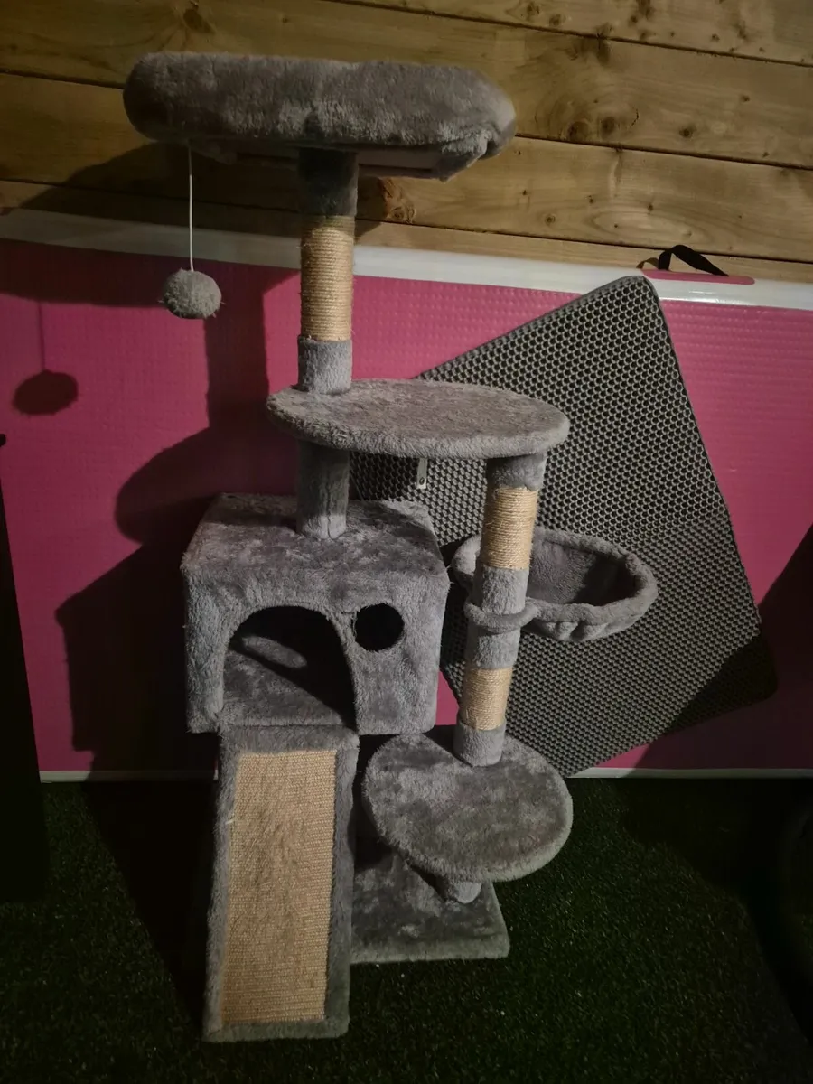 Cat tree toy scratcher - Image 1
