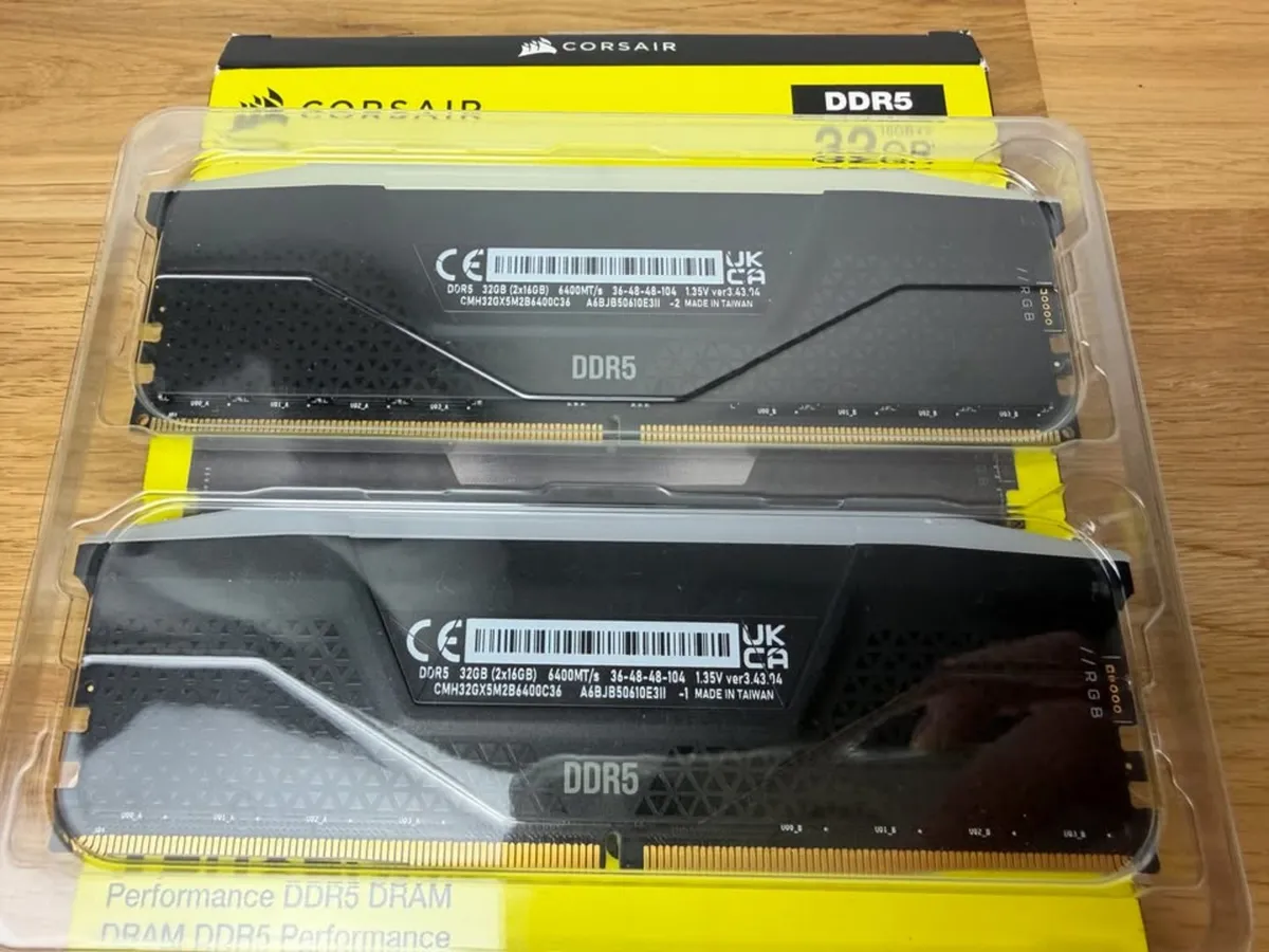 Corsair 32GB DDR5 6400 MHz Vengeance RGB - Image 4