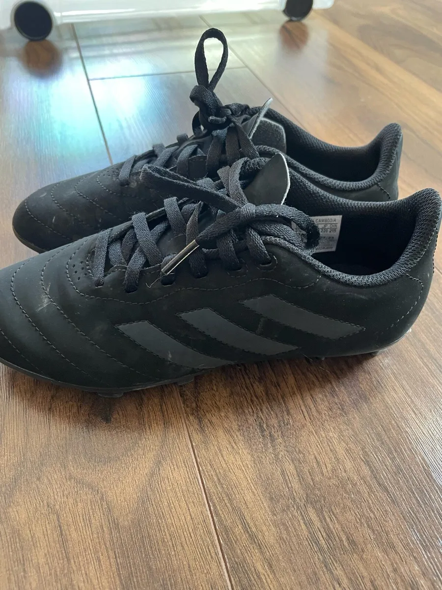 Kids Football boots - Image 3