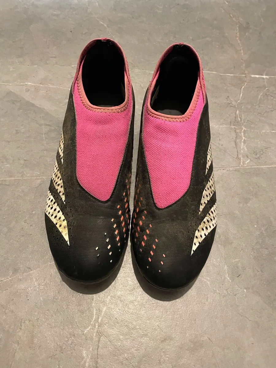 Kids Football boots - Image 1