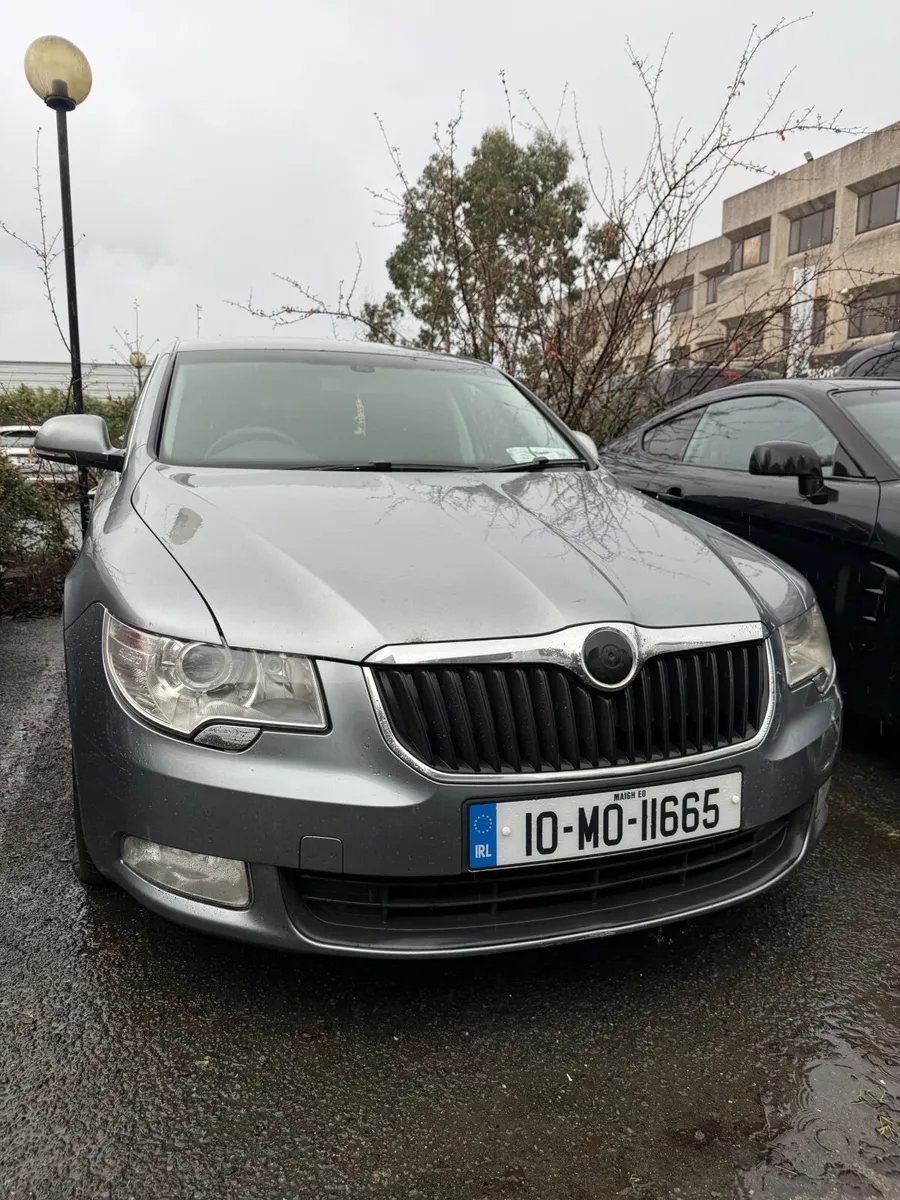 Skoda Superb 2010 Breaking - Image 1