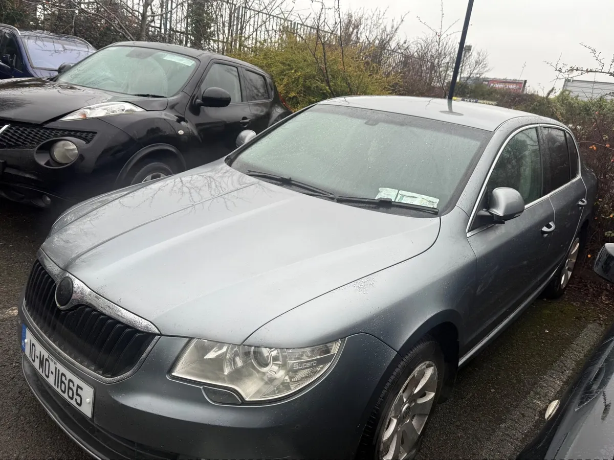 Skoda Superb 2010 Breaking - Image 2