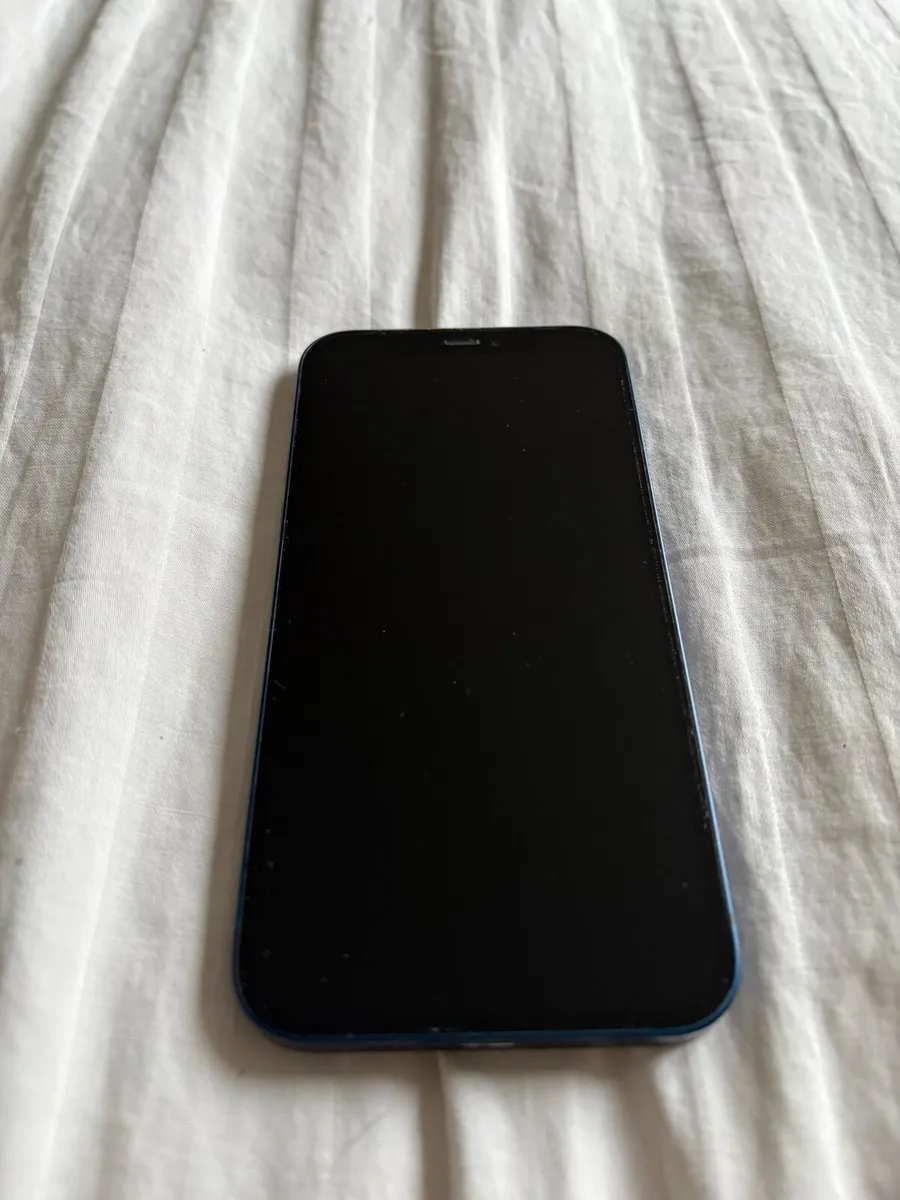 iPhone 12 unlocked - Image 3