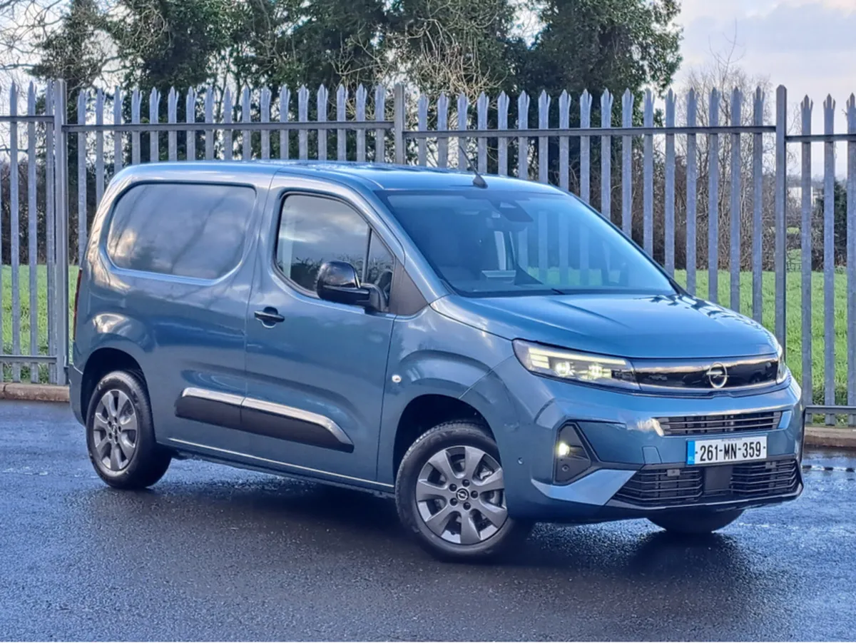 Opel Combo SPORTIVE L1H1 1.5TD 100BHP **TOP SPEC** - Image 3