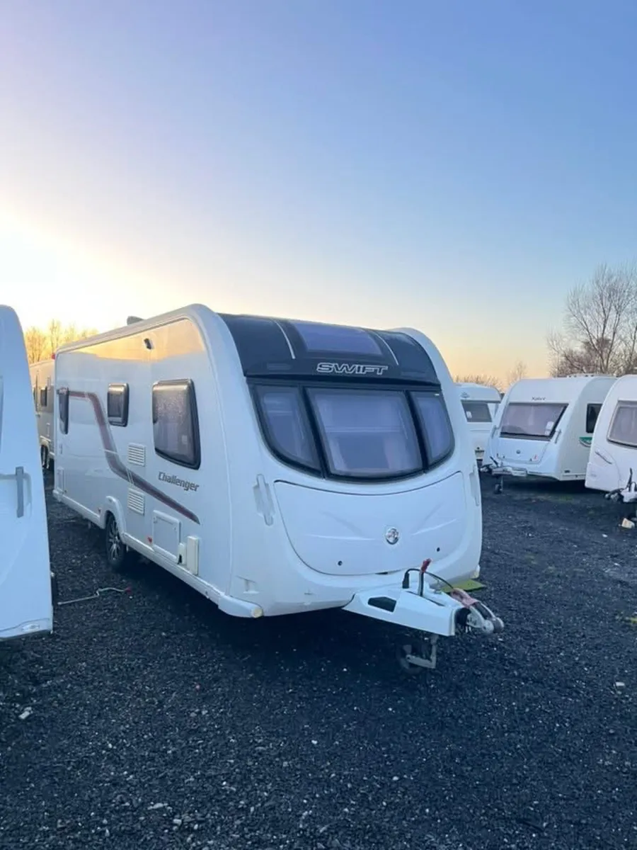 Swift Challenger 4 Berth Fixed Bed Caravan - Image 3