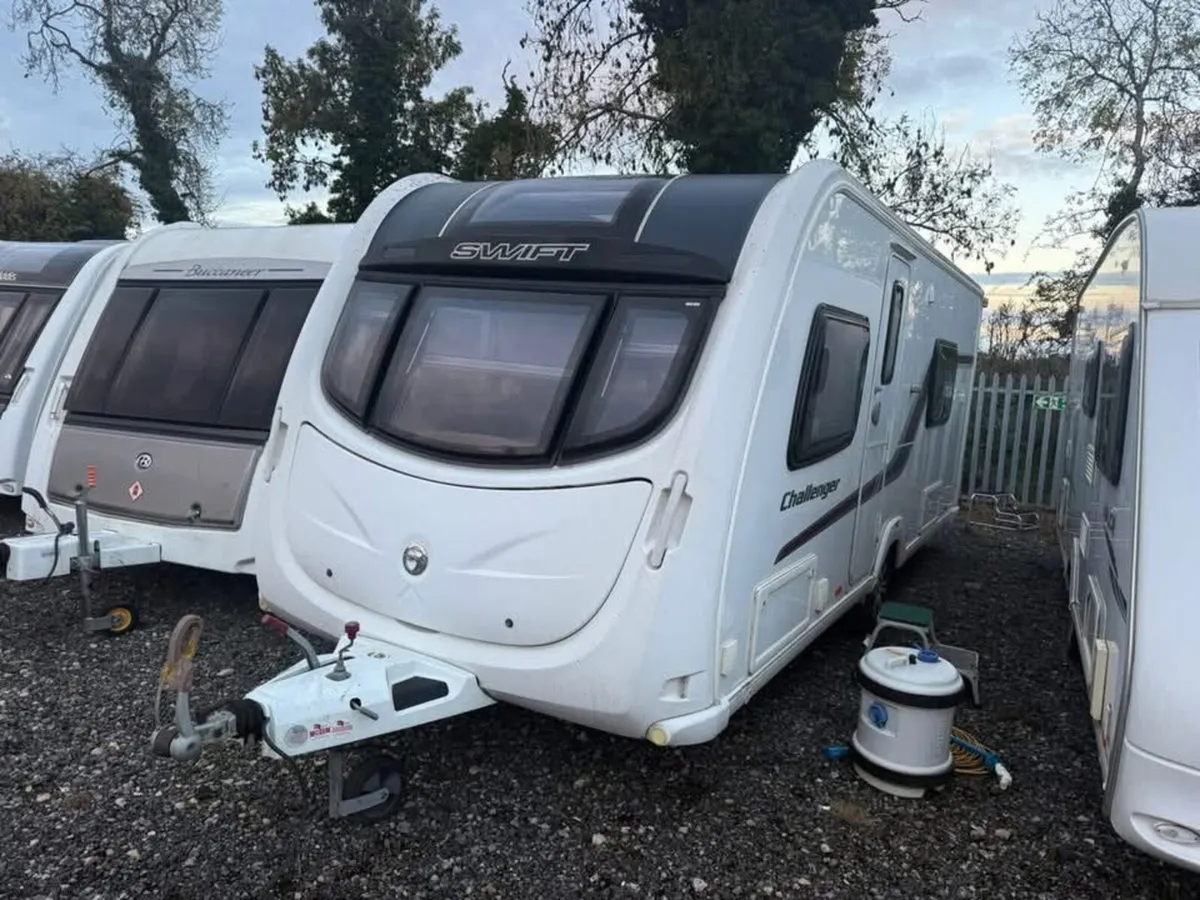 Swift Challenger 4 Berth Fixed Bed Caravan - Image 1
