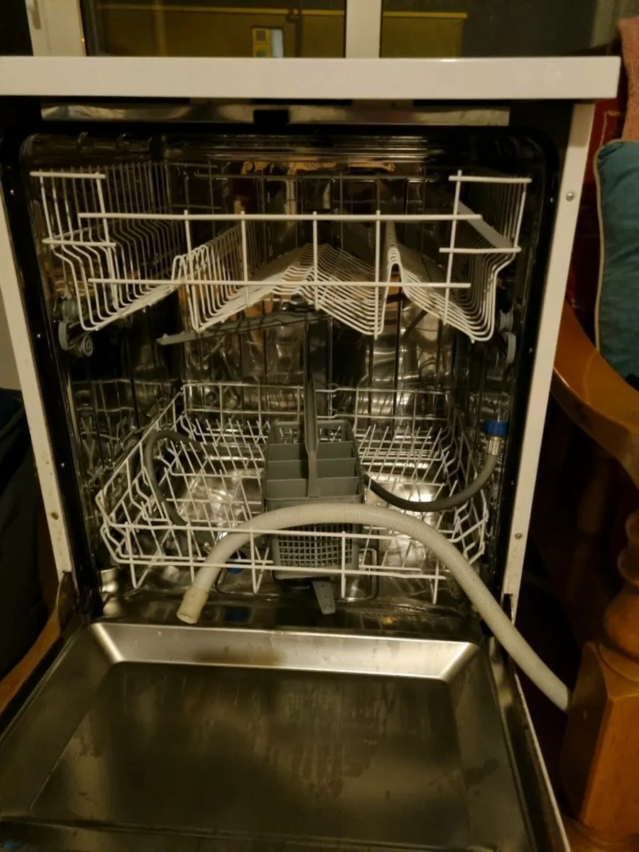 Dishwasher - Image 3