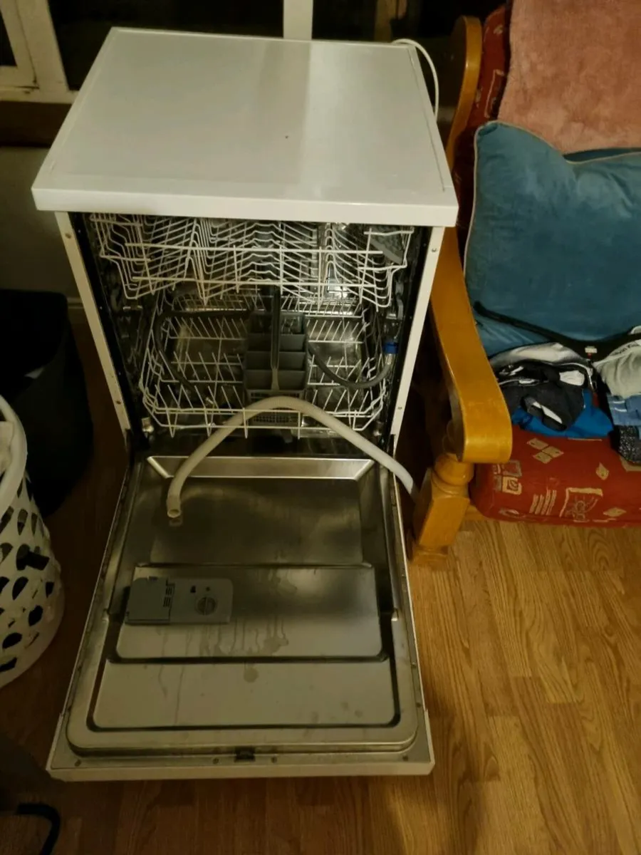 Dishwasher - Image 4