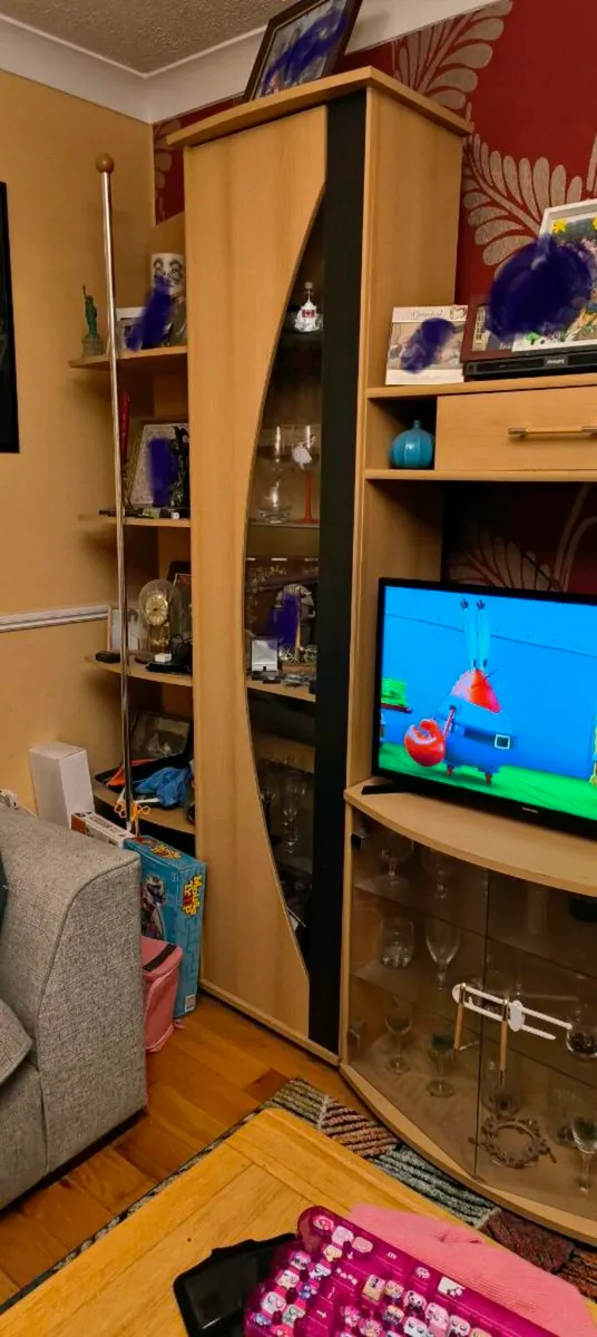 Sitting room unit - Image 1