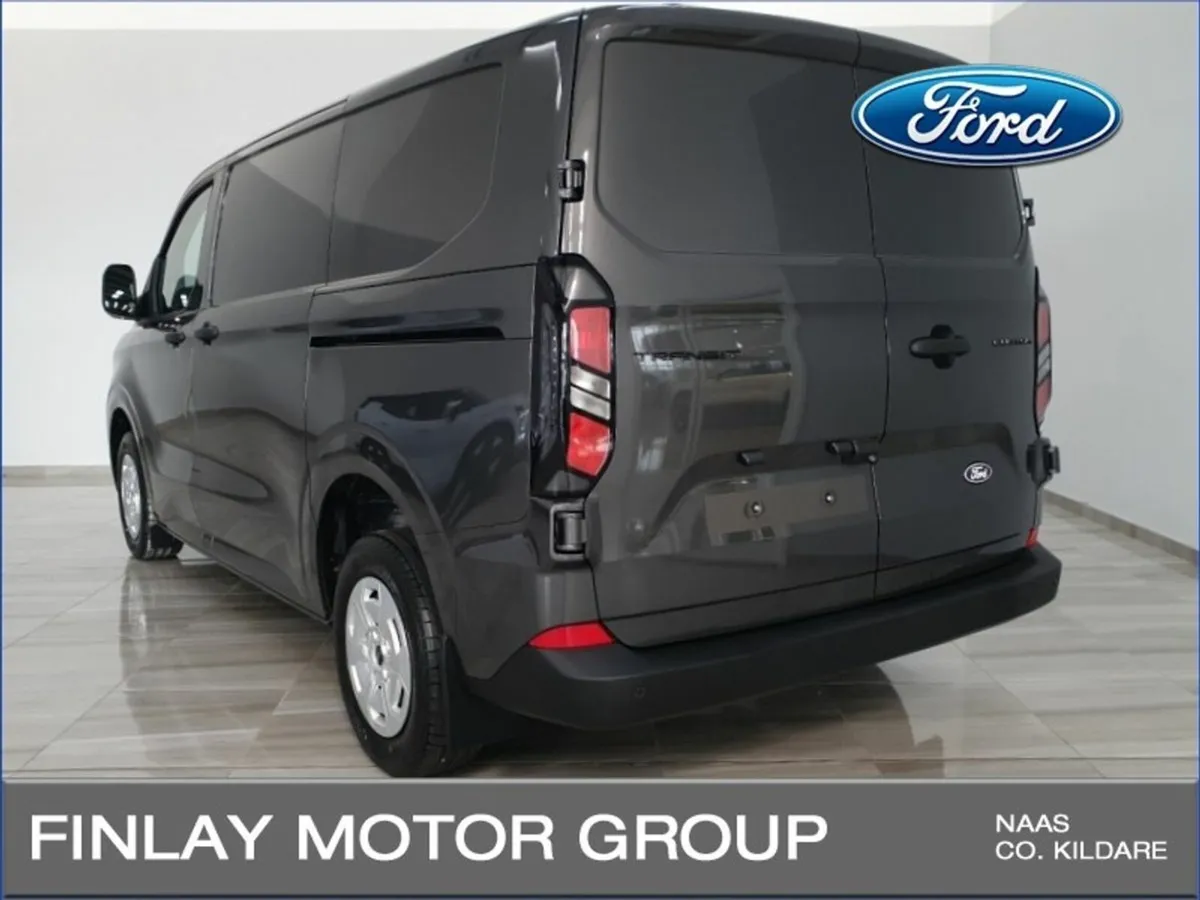 Ford Transit Custom 2.0 TDCI Trend SWB , Parking C - Image 4