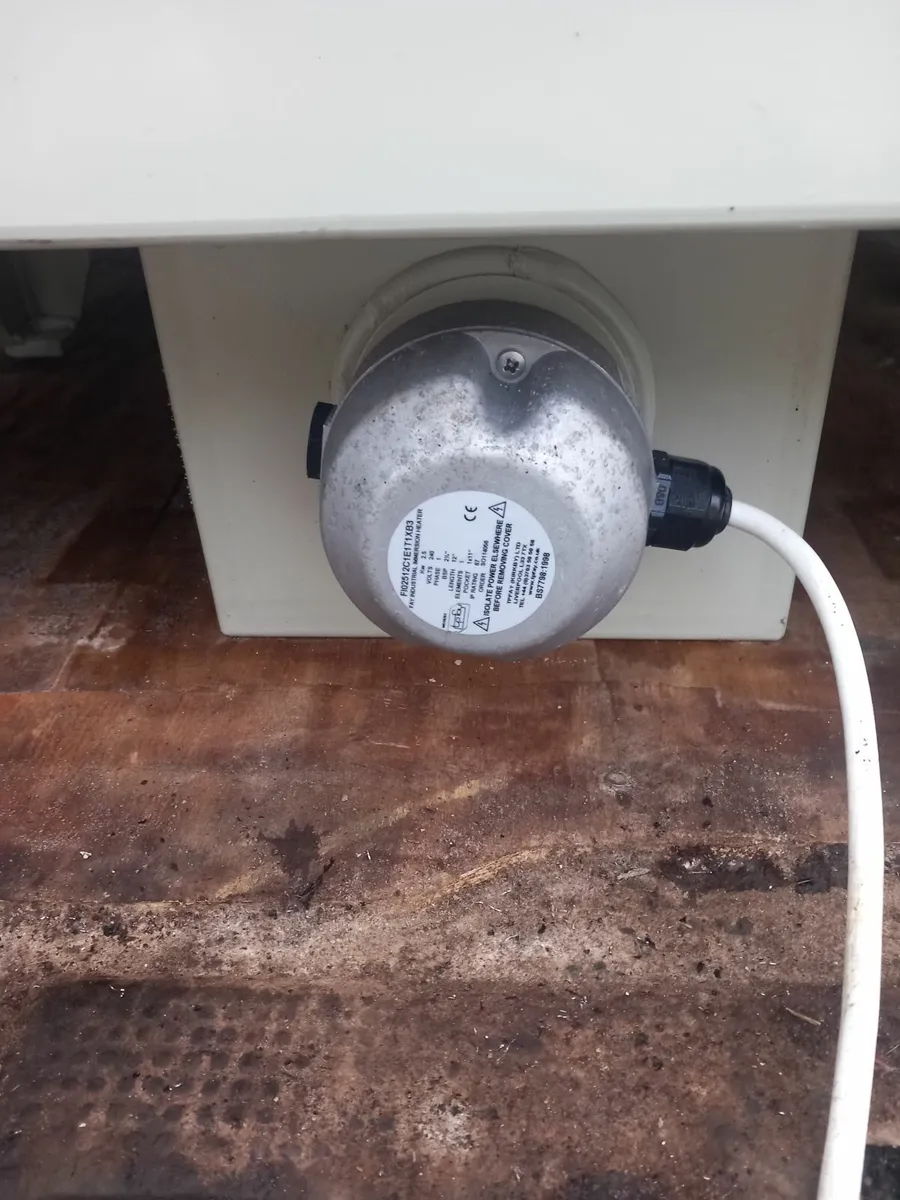 Oven cleaning diptank - Image 1