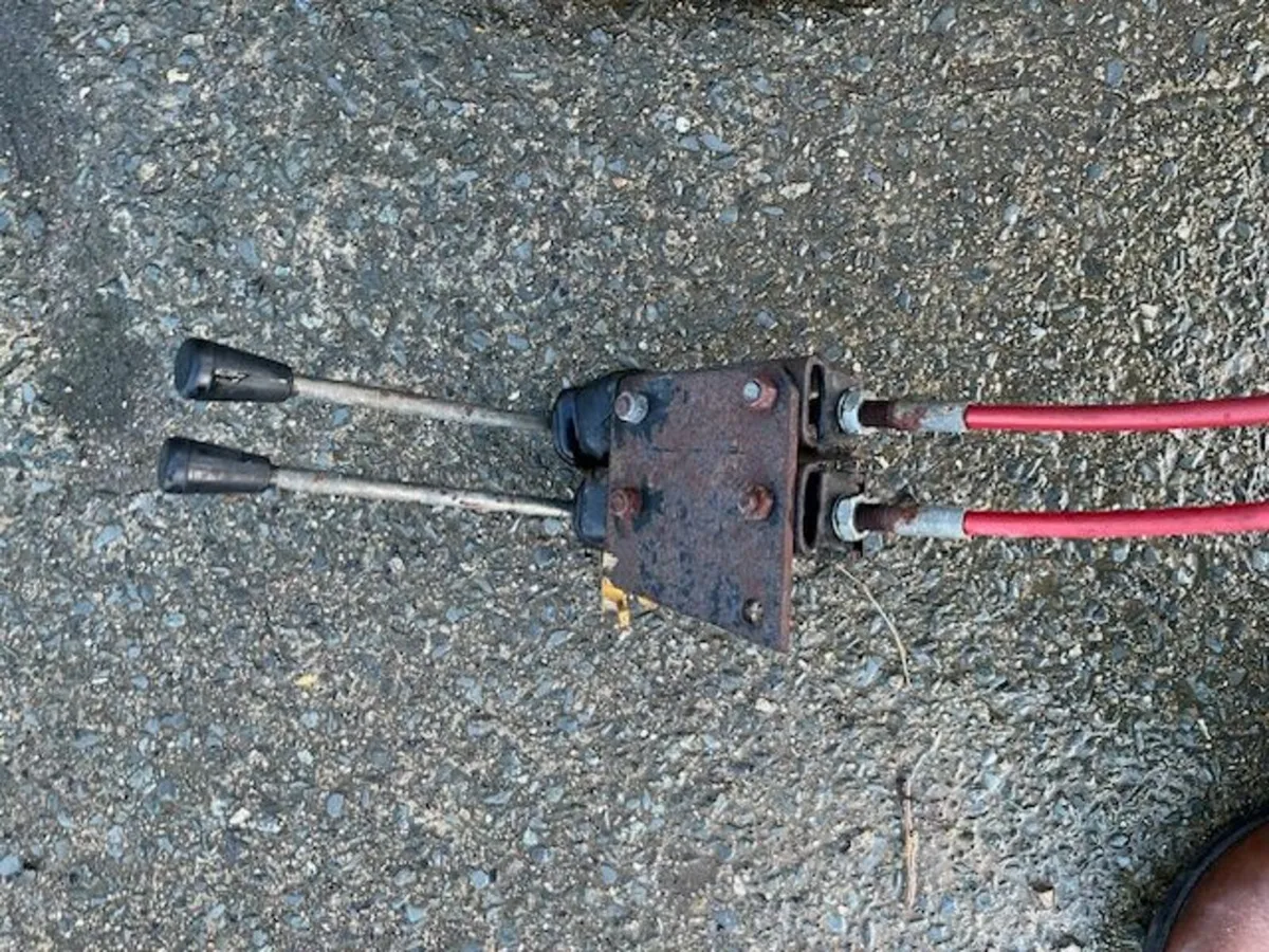 Quicke Loader Brackets spool valve cable control.. - Image 4