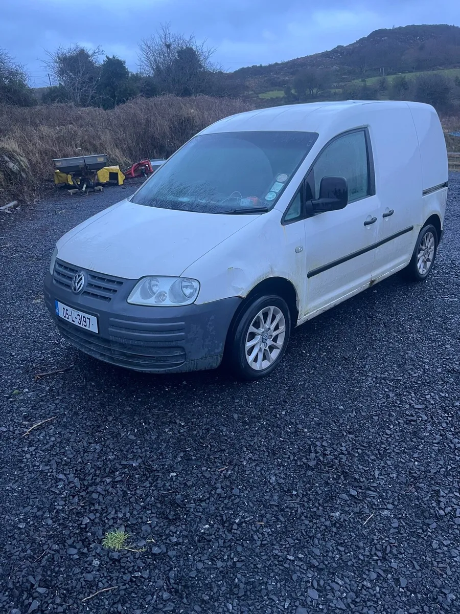 Volkswagen caddy 2005 1.9  cvrt until June 26 - Image 1