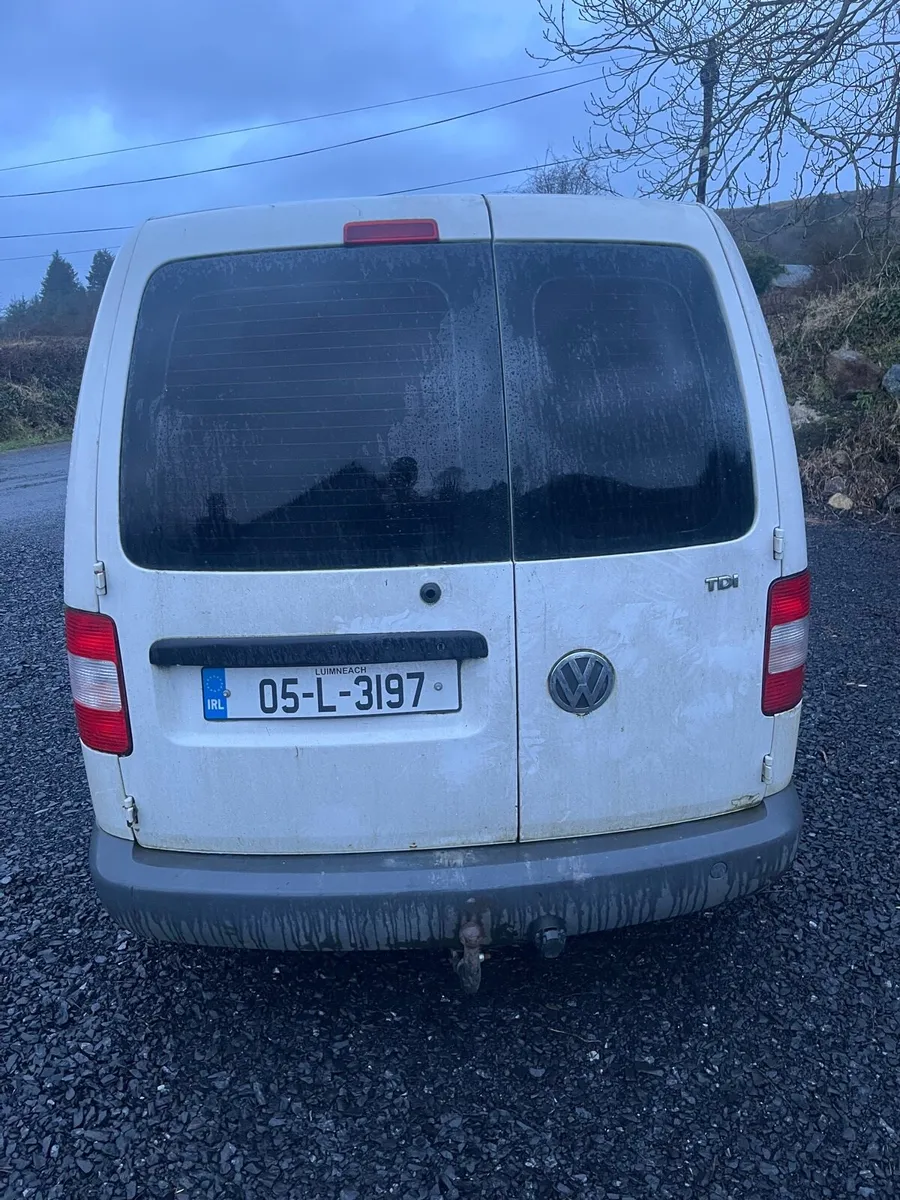 Volkswagen caddy 2005 1.9  cvrt until June 26 - Image 2