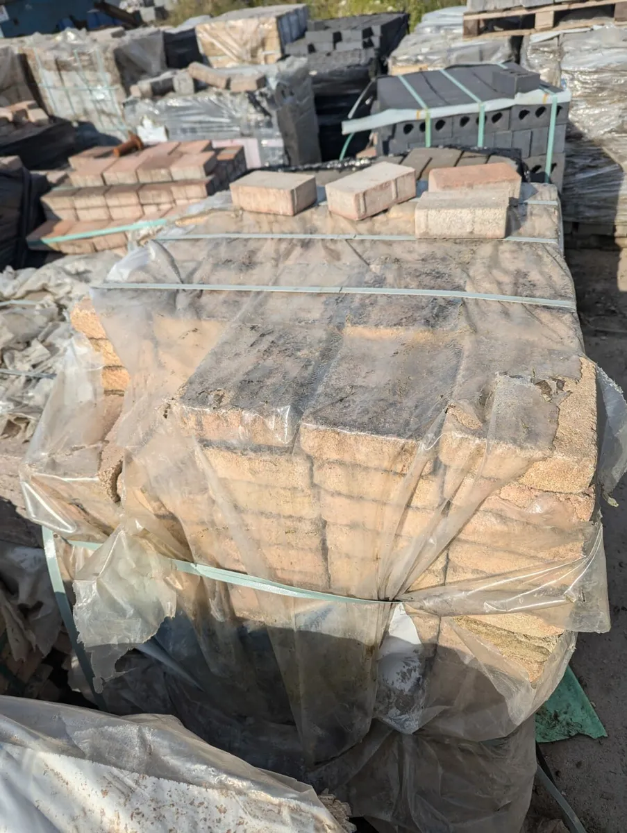 Paving stones - Image 1