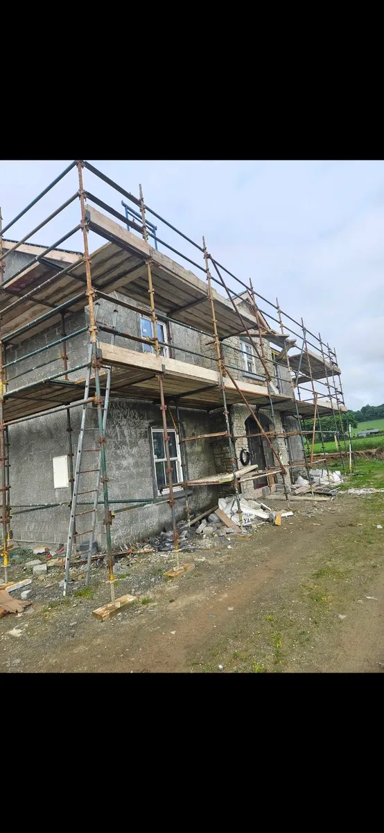 Scaffolding 2700sq ft house - Image 1