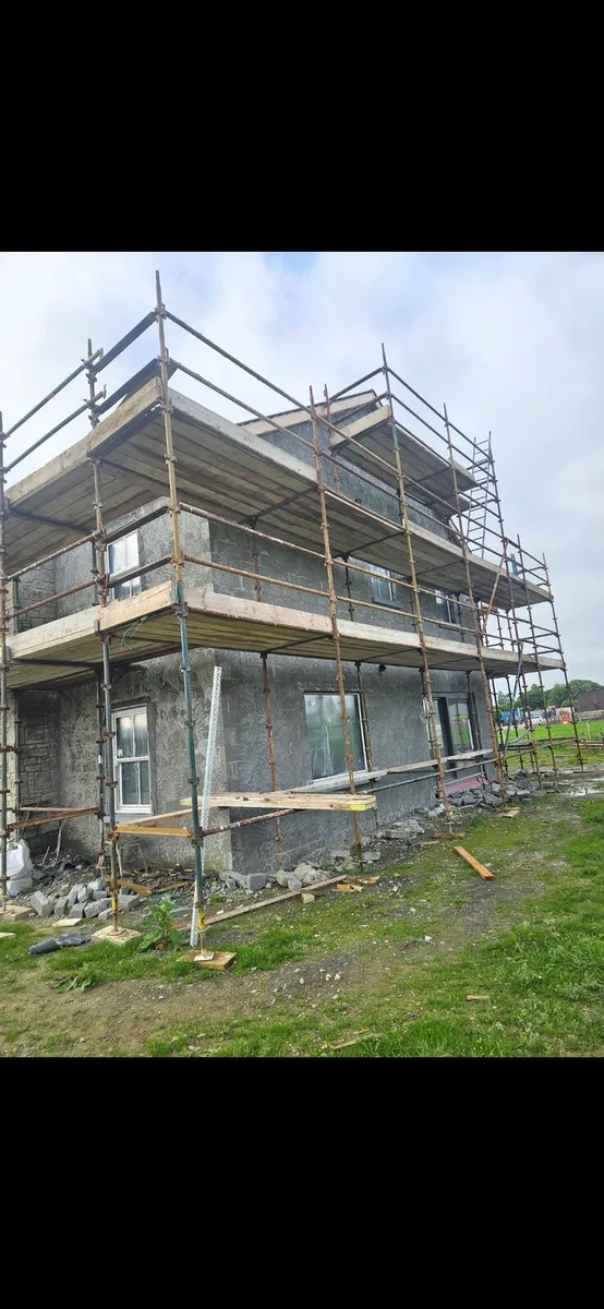 Scaffolding 2700sq ft house - Image 3
