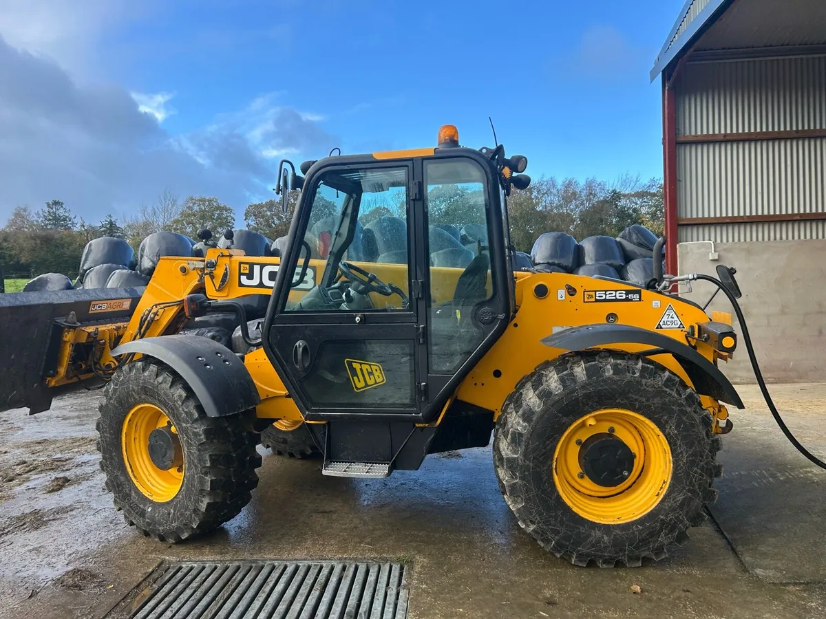 JCB 526 56 AGRI (2013) - Image 1