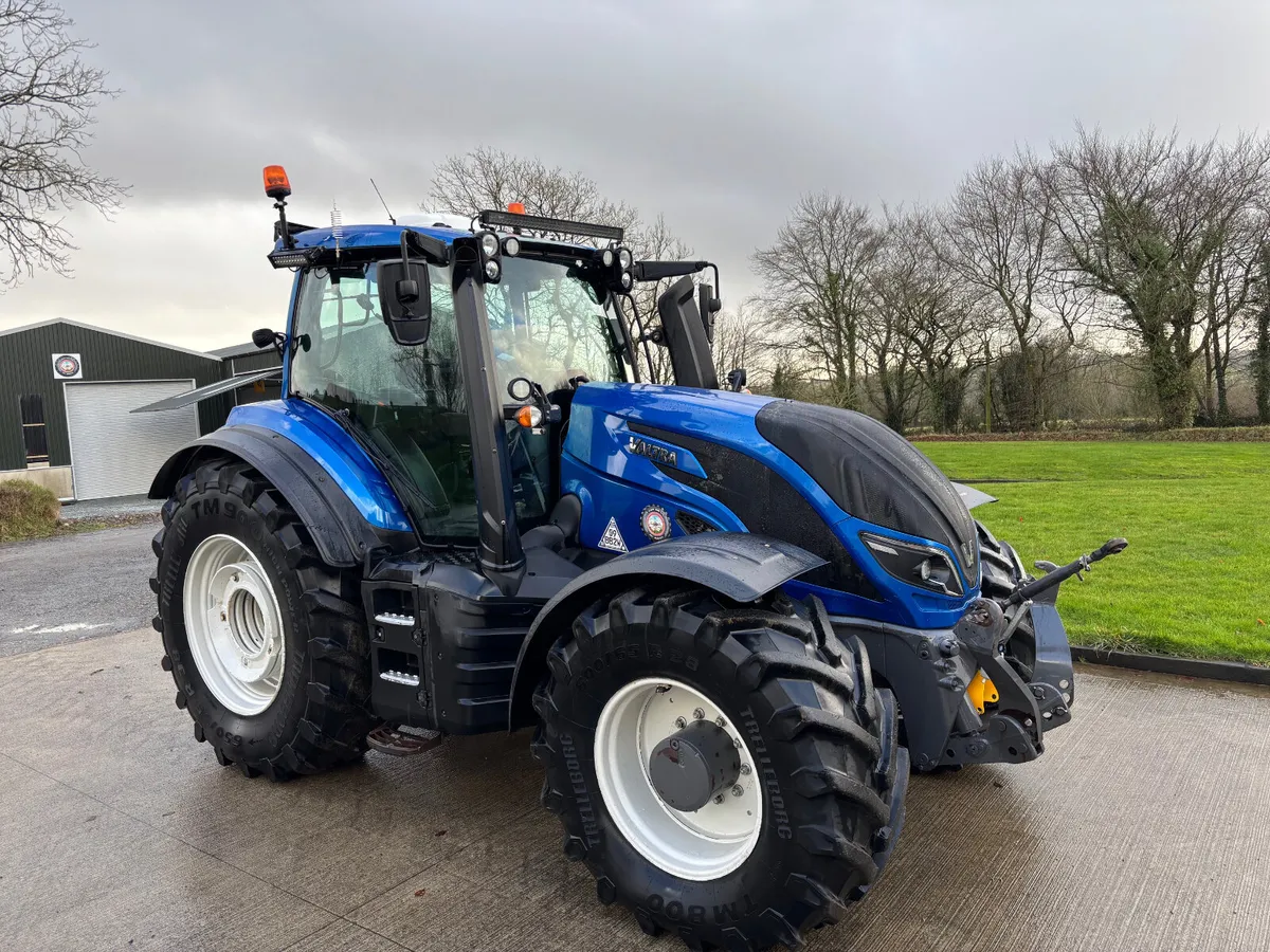 2021 Valtra T234V *Unlimited* 57K - Image 2