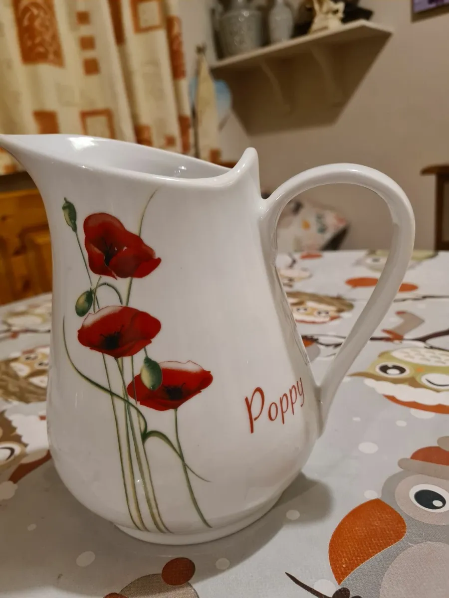 Poppy Jug - Image 1