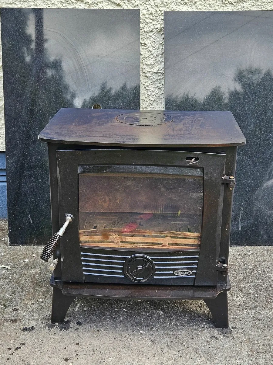 Stove and surround marble - Image 1