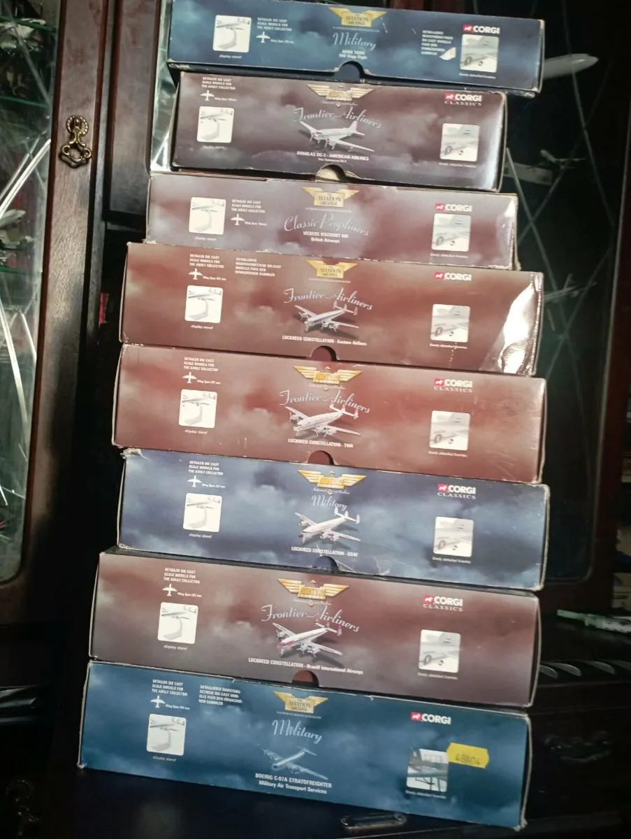 CORGI DIE-CAST PLAINS PRICE'S FROM €25 €30 €35€45. - Image 1