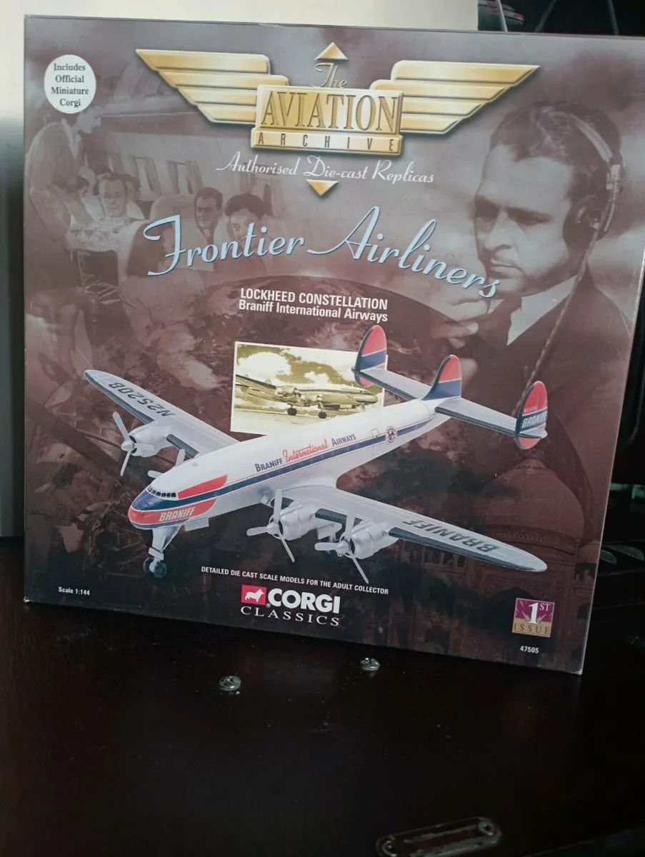 CORGI DIE-CAST PLAINS PRICE'S FROM €25 €30 €35€45. - Image 3