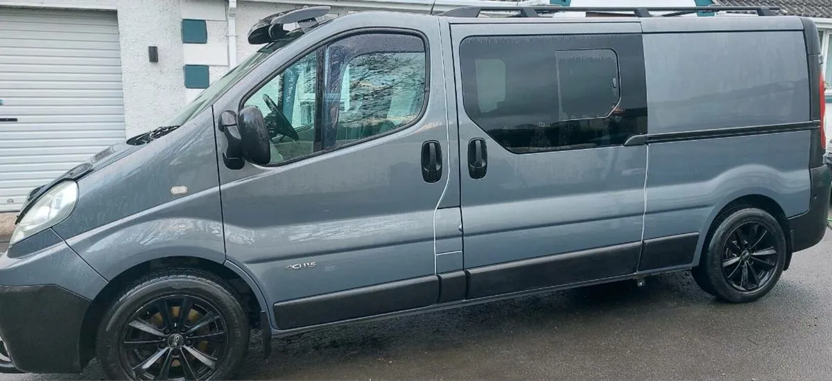 Renault Trafic LWB Campervan 2012 - Image 1