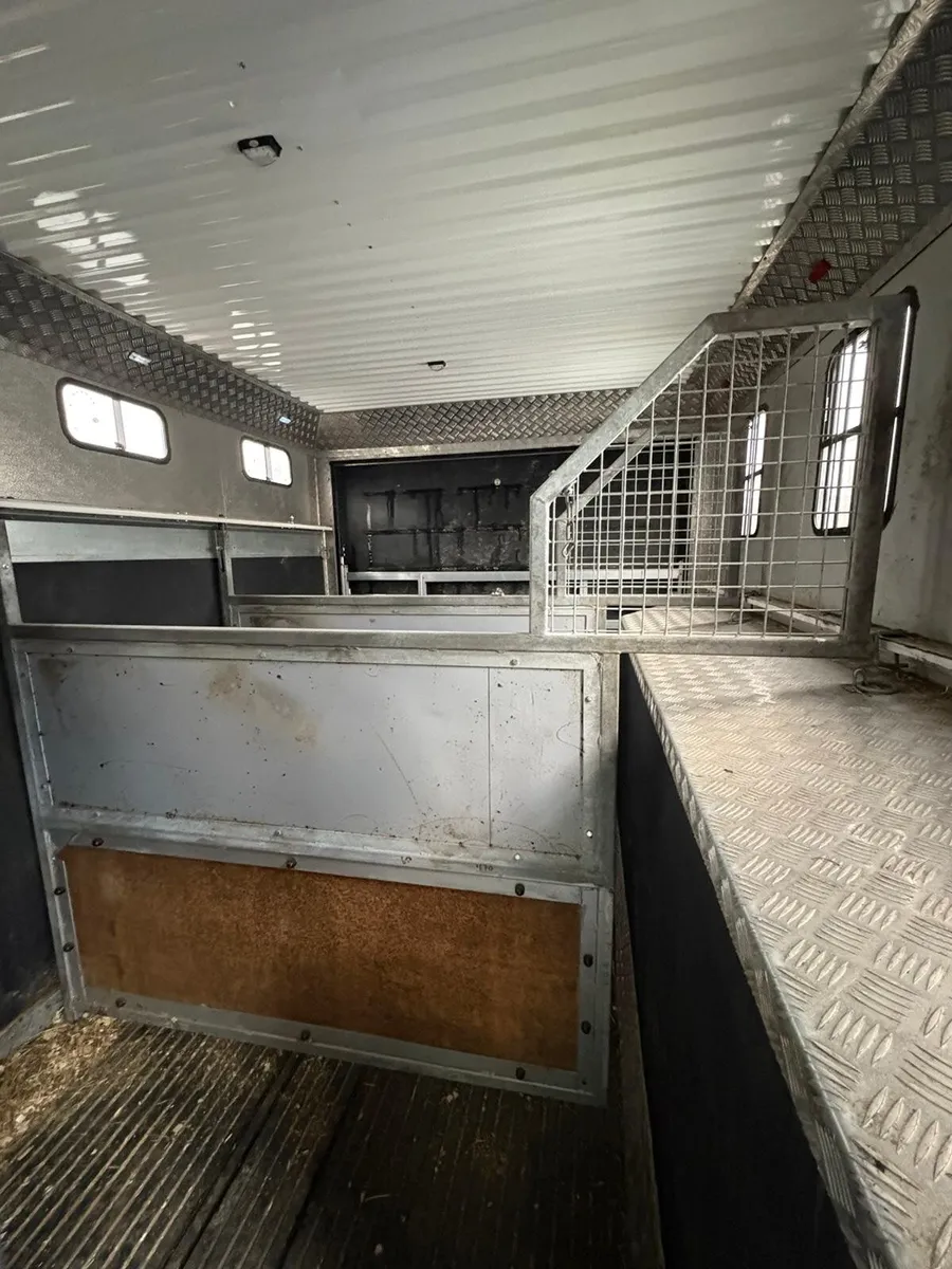 7.5T DAF Horse Lorry 2005 - Image 4