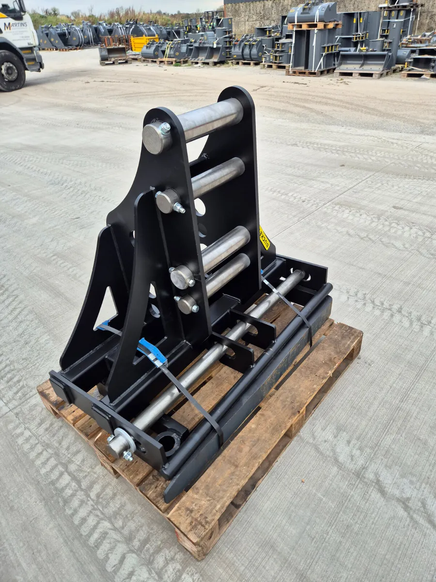 13 ton & multilink pallet forks - Image 1