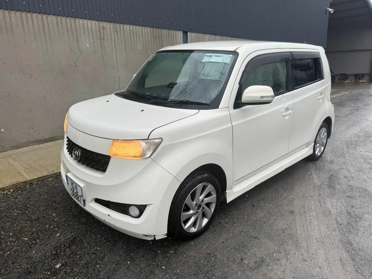 2010 Toyota BB  Cat D - Image 4